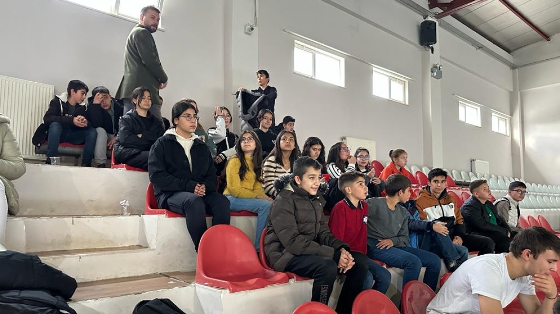 Okulumuz 8.Sınıf Öğrencileri Kırıkkale Üniversitesine Tanıtım Gezisine Gitti